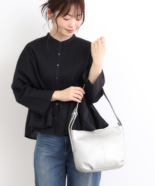 LAURA ASHLEY（ローラアシュレイ） ショルダーバッグ バッグ 「牛革