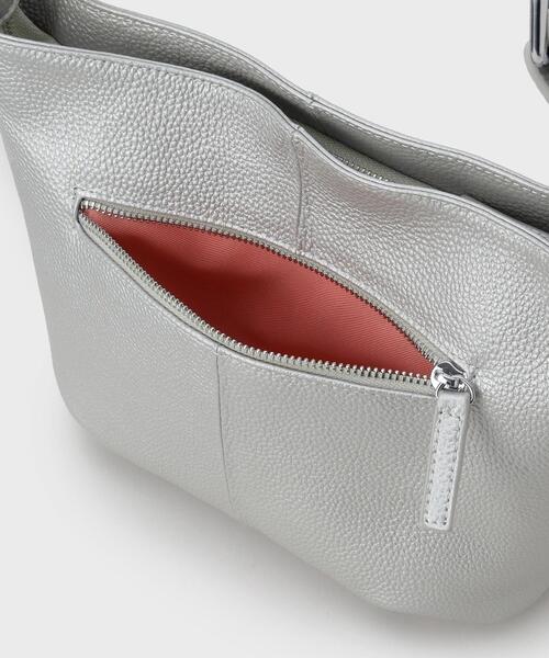 LAURA ASHLEY（ローラアシュレイ） ショルダーバッグ バッグ 「牛革