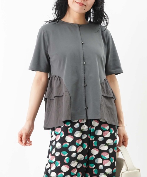 tシャツ LC/LLL 脇フリル前開きクルーネックTシャツ レディース セール】LC/LLL 脇フリル前開きクルーネックTシャツ（Tシャツ