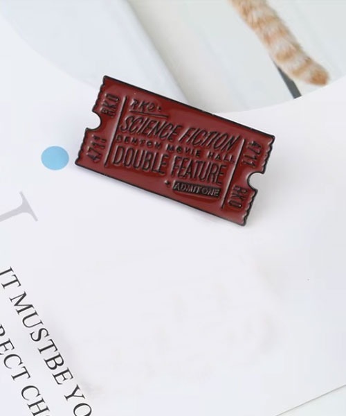 TONE SELECT GOODS バッジ 「urge select」カジュアルデザイン