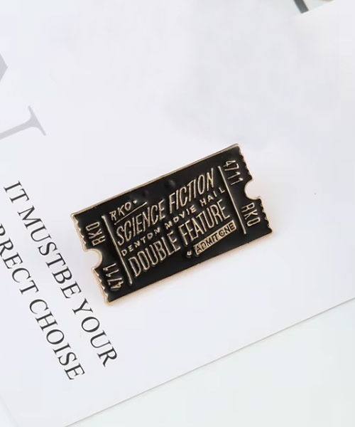 TONE SELECT GOODS バッジ 「urge select」カジュアルデザイン