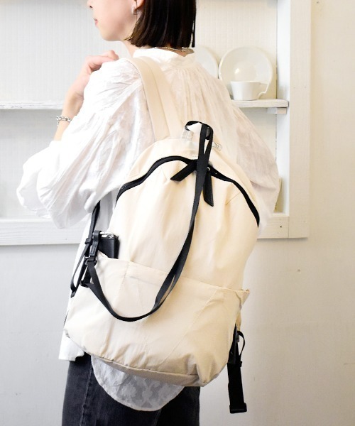 LAZY SUSAN（レイジースーザン） デイバック リュック リュック