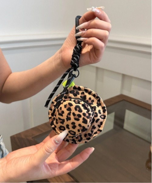 Pochi Pouch（ポチポーチ） ポーチ Pochi Pouch/カラビナ付き ハット型