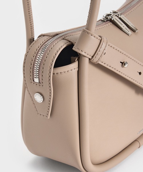 CHARLES ＆ KEITH ショルダーバッグ バッグ Lyla ライラ