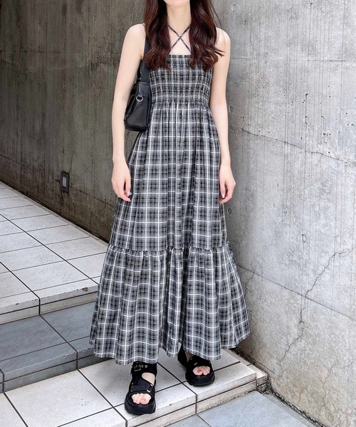 【大特価!!】 INGNI ホルターネックチェック柄シャーリング ワンピース ワンピース