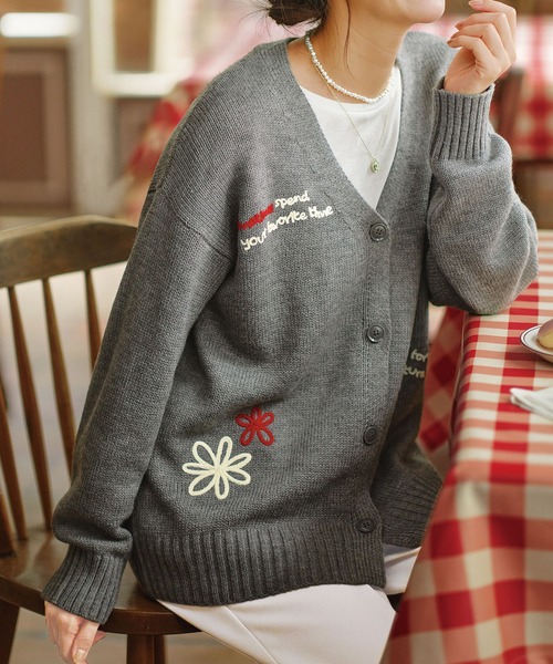 BELLUNA PLUS（ベルーナプラス） カーディガン 配色刺しゅう使いニット