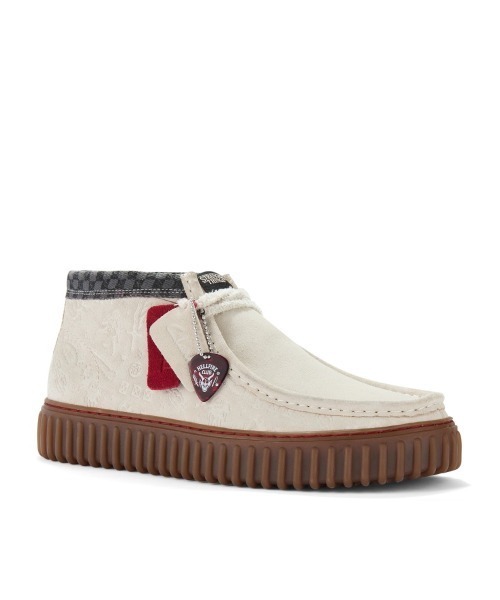 Clarks（クラークス） スニーカー Clarks Torhill Hi x StrangerThings 
