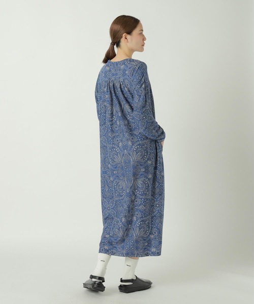 ZUCCa（ズッカ） ワンピース FLORAL SCARF PRINT JERSEY / ワンピース