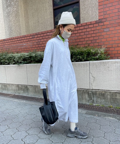 ワンピース 「XSサイズあり」ハーフジップロゴスウェット