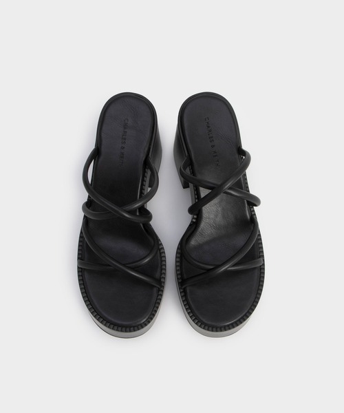 CHARLES ＆ KEITH（チャールズ&キース） サンダル ストラッピークロス