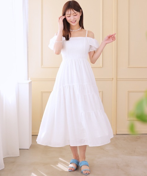 ジプソフィア✨現行　バックデザインドレス　ロングワンピース　ホワイト 新品未使用タグgypsohilaジプソフィアバックデザイン ワンピース