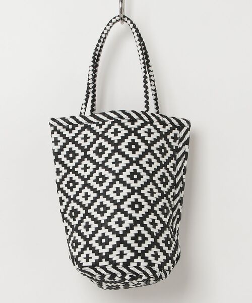 Swaraj 手編みゴートレザートート　本革　かごバッグ　ホワイト MASSIVE STORE（マッシブストア） トートバッグ 「Swaraj/スワラージ