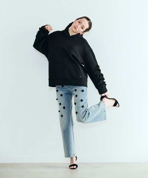 ジーンズ デニム デニムパンツ ビジュー付きブーツカットデニム レディースの画像