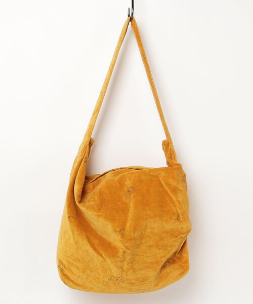 【美品】ミナペルホネン　イエローショルダーバッグ mina perhonen（ミナペルホネン） ショルダーバッグ - イエロー