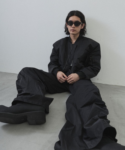   MA-1キルティングジャケット黒ブラック短丈古着S Shoowtime（ショウタイム） ma1 ma-1 Cropped MA-1 Military Jacket