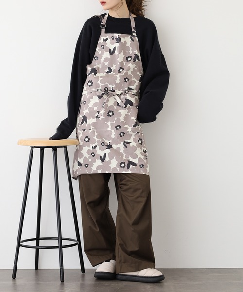 l'atelier Nuuit（アトリエ ヌイ） エプロン フラワープリントショート