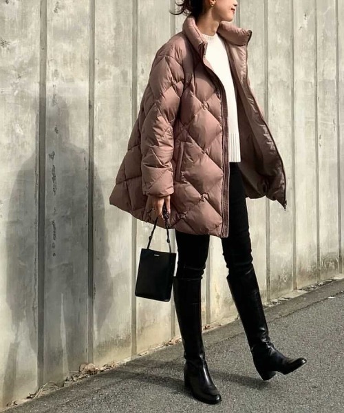 「Audrey and John Wad」 ダウンコート FREE ベージュ レディース_画像5