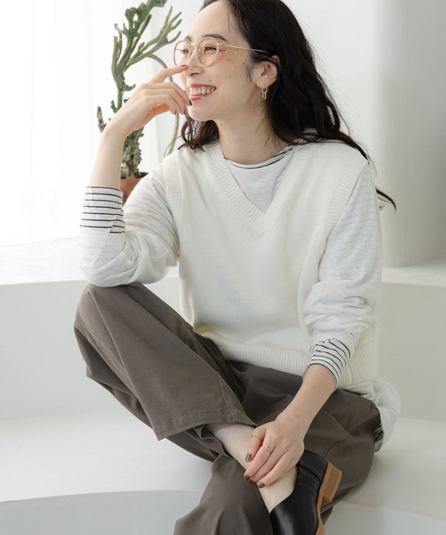 月末セール‼︎【美品】BEARDSLEY Vネックニットベスト ジレ アイボリー BEARDSLEY（ビアズリー）の「《ビアズリー》Vネックニットベスト