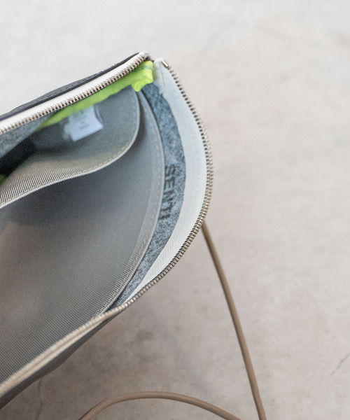 SENTI（センティ） ショルダーバッグ センティ / Dyneema(R) Leather