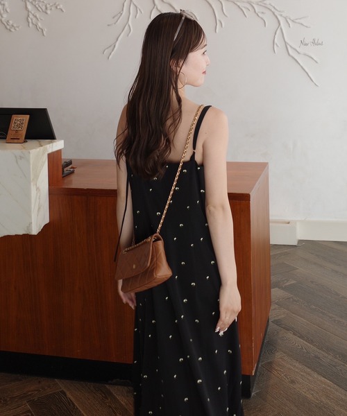 ワンピース HANA HEILIS ワンピース 「Nanami Original」花柄刺繍キャミ