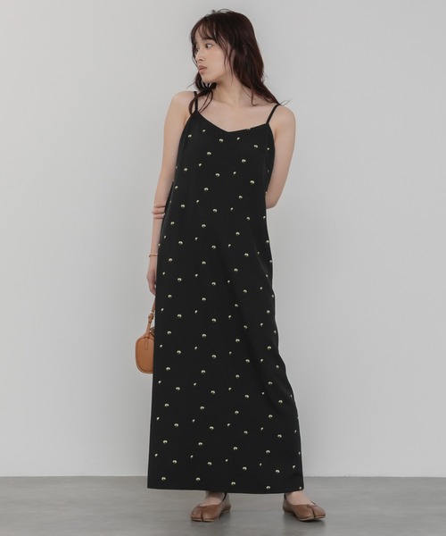 HEILIS ワンピース 「Nanami Original」花柄刺繍キャミ