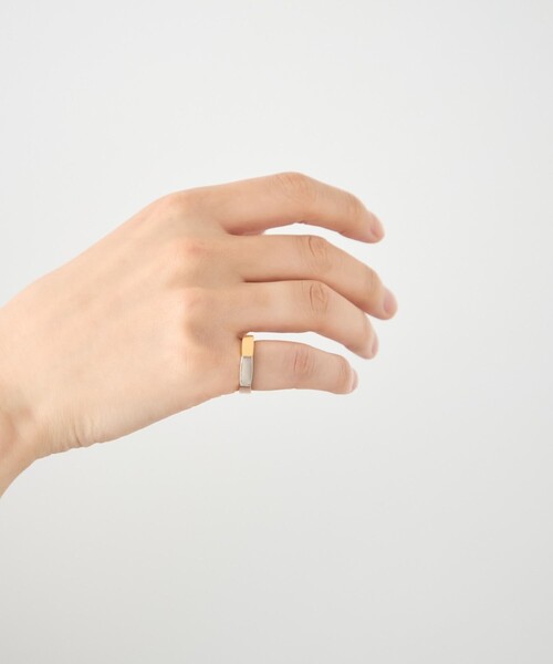 ete ゴールドリング テクスチャー仕上げ ete（エテ） 指輪 リング 「トリカラー」 ボクシー リング ミディアム