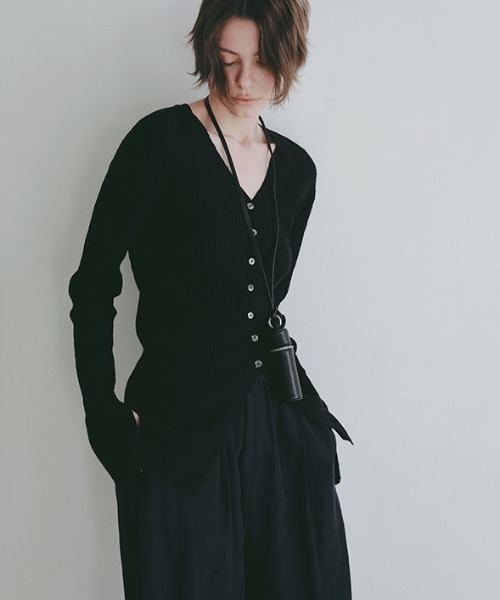 ETRE TOKYO（エトレトウキョウ） タンドレザージップリップケース