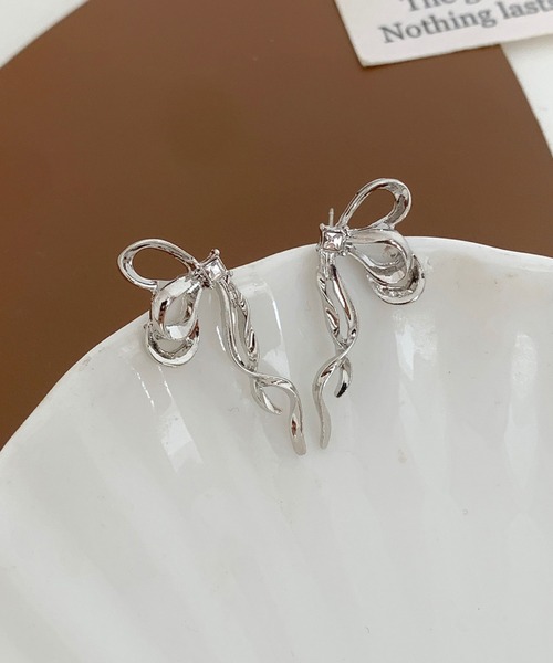 ピアス Nia(ニア)/ワンホンリボンピアス レディース | ブランド登録なし