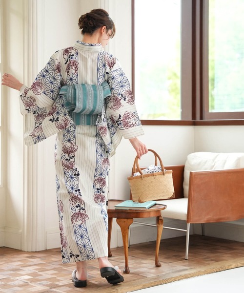 浴衣 手染め注染浴衣3点セット utatane×注染工房 等間しじら 紺の麻の葉とえんじの菊 レディース_4