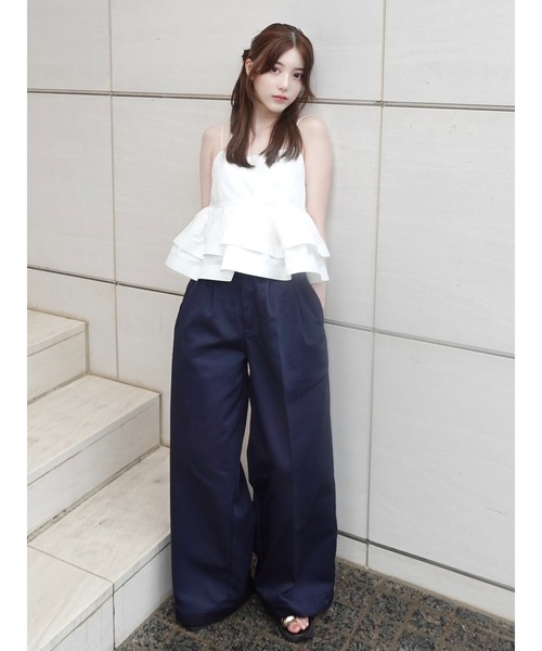 FRAY I.D ツータックストレートパンツ FRAY I.D（フレイアイディー）の「ツイルタックストレートパンツ