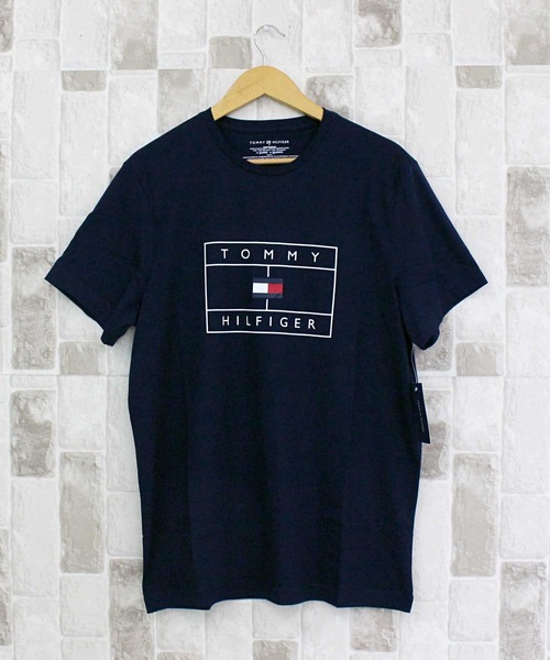 TOMMY HILFIGER tシャツ フラッグモチーフグラフィッククルー