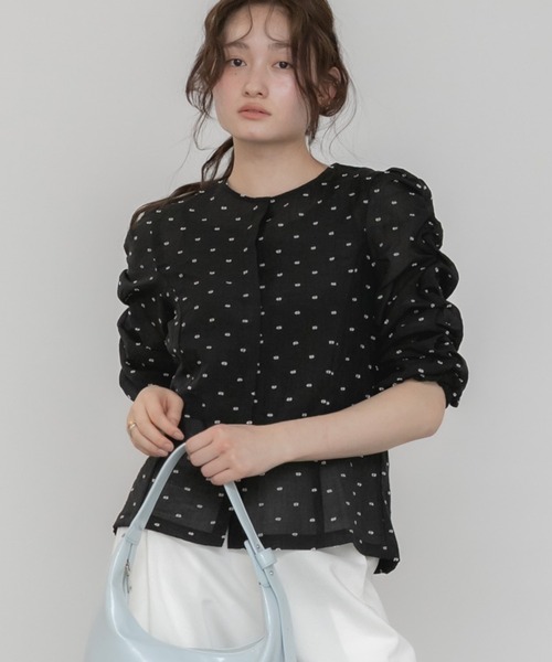 【クラネ】刺繍ドットリーフ柄シャーリングシャツブラウス☆半袖☆ノーカラー☆M 小花柄シャーリングブラウス/前後2way/洗える(ブラウス・シャツ