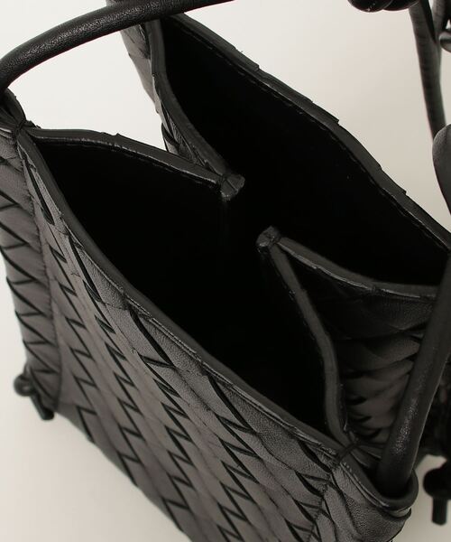 BOTTEGA VENETA ブラックショルダーバッグ 即購入可 BOTTEGA VENETA 「BOTTEGA VENETA」 ミニ ザ ノット ショルダー