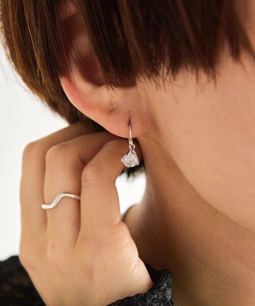 ピアス 三角×ジルコニアピアス レディースの画像