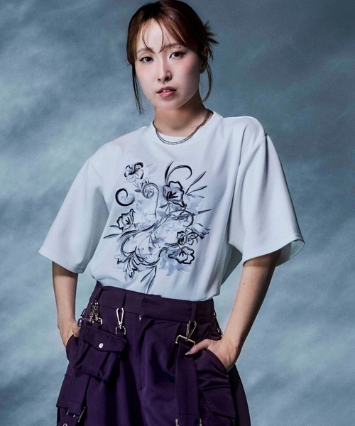 tシャツ アートフラワーシシュウTシャツ(HARE) レディースの画像