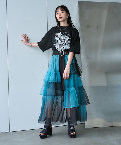 tシャツ アートフラワーシシュウTシャツ(HARE) レディースの画像