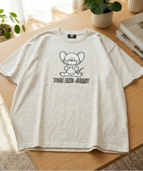 tシャツ 「TOM ＆ JERRY/トムとジェリー」キャラクターPUアップリケ