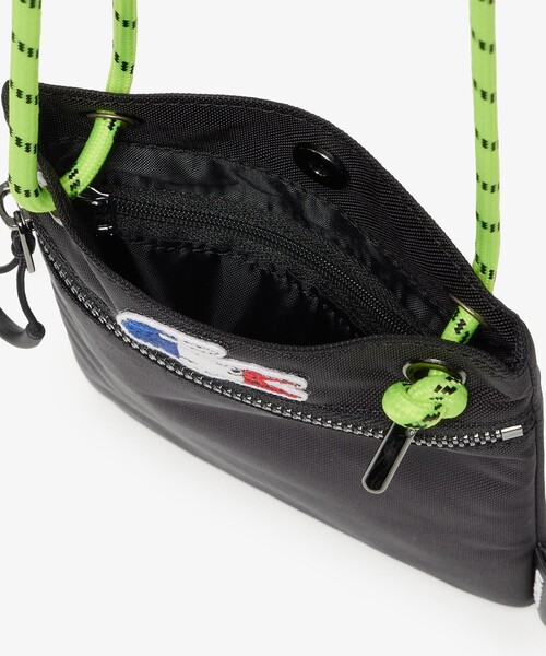 Lacoste ブラック サコッシュ　ショルダーバック LACOSTE ショルダーバッグ NOMOGRAMME スプレットレザー