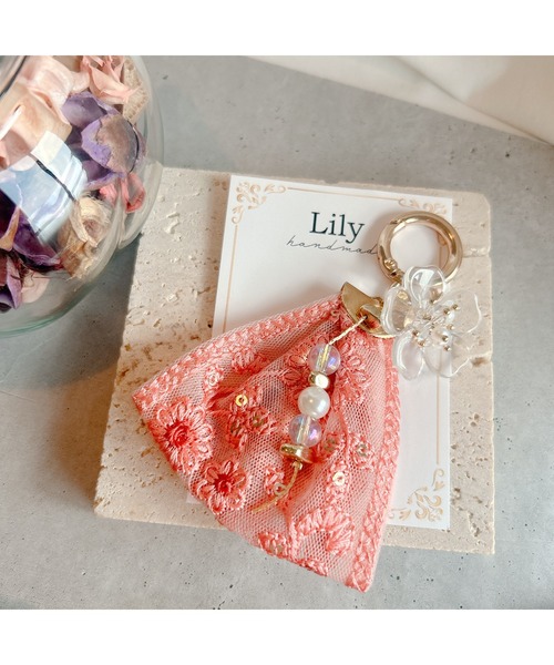 TONE（トネ） チャーム 「Lily accessory」インド刺繍リボンチャーム