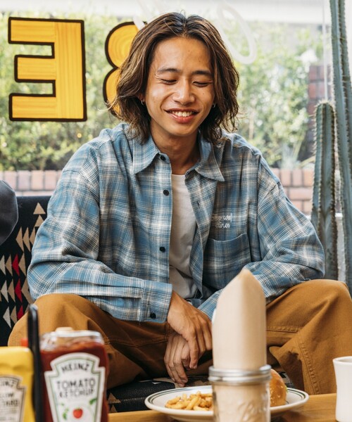 「FREAK'S STORE」 長袖ネルシャツ「SHE WOLF DINERコラボ」 LARGE ブルー メンズ_画像4