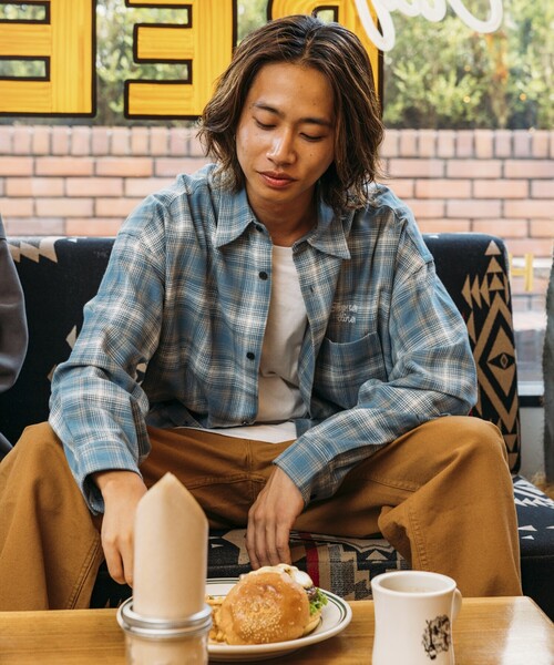 「FREAK'S STORE」 長袖ネルシャツ「SHE WOLF DINERコラボ」 LARGE ブルー メンズ_画像5