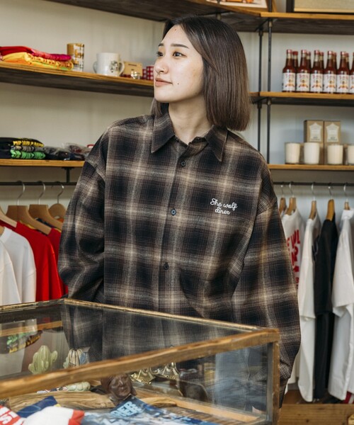 「FREAK'S STORE」 長袖ネルシャツ「SHE WOLF DINERコラボ」 LARGE ブルー メンズ_画像9