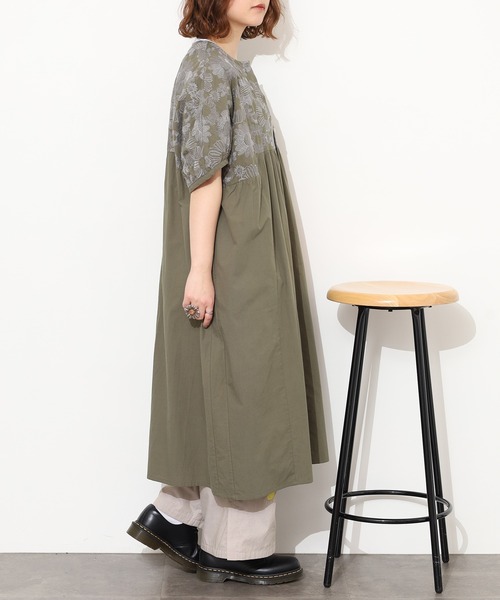 【新品・未使用】Emago ワンピース Emago（イマゴ） シャツワンピース 大きなお花刺繍ワンピース 半端袖