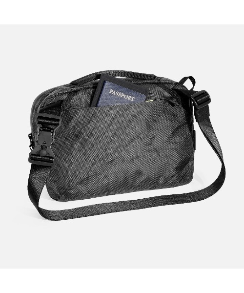 Aer（エアー） ショルダーバッグ AER Day Sling 4 Max Ultra / AER