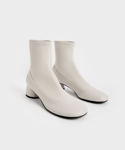 チャールズ＆キース ブーツ ブーツ(レディース) | CHARLES & KEITH (チャールズアンドキース