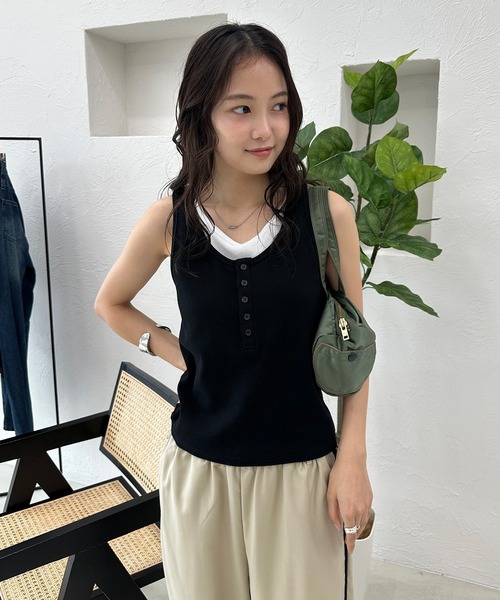 MUHET タンクトップ ノースリーブ layered like tank top with