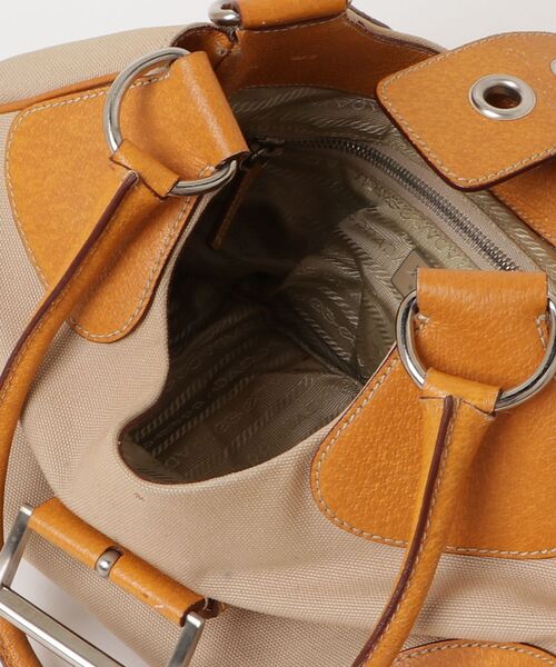 「PRADA」 三角ロゴ トートバッグ - ベージュ レディースの画像