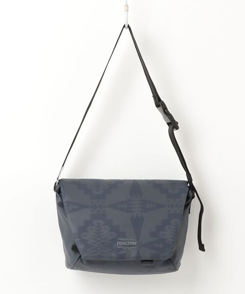 PENDLETON（ペンドルトン） ショルダーバッグ - ネイビー レディース