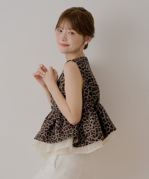 Chico（チコ） ブラウス シャツ 「SALON by Chico」ペプラムフリル