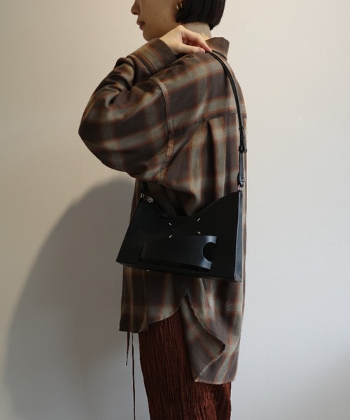 MAISON MARGIELA◆ SNATCHED HOBO スモールバッグ 送料関税込 Maison Margiela ショルダーバッグ バッグ SNATCHED HOBO SMALL